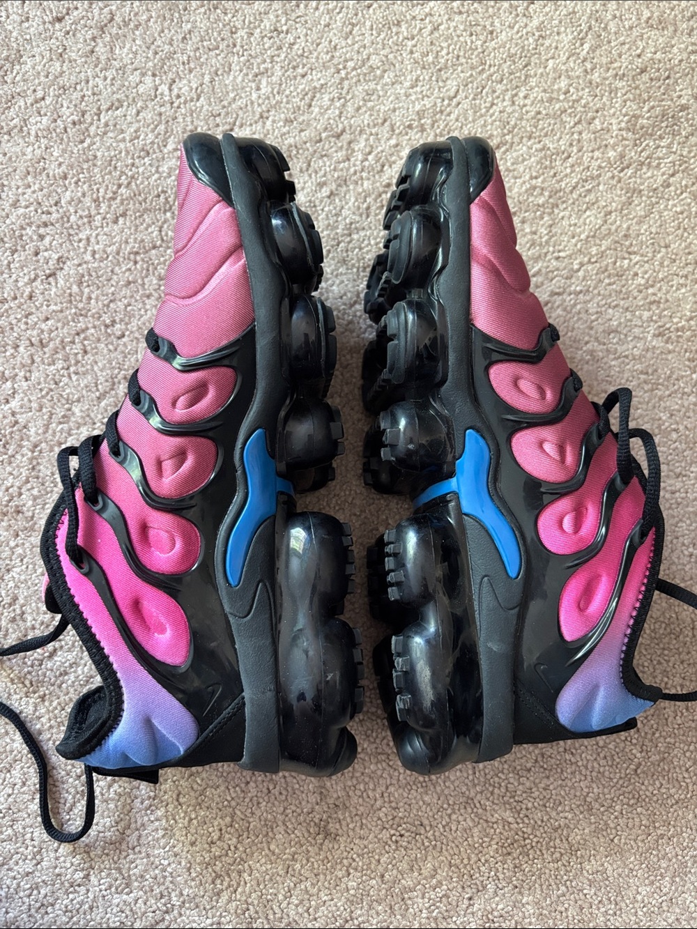 Nike Air Vapormax Plus - Picture 4 of 8